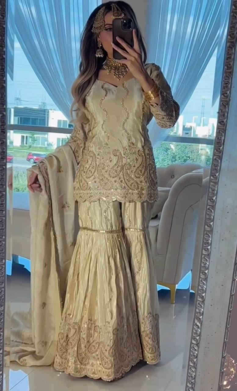 Luxe Ivory Gilded Kurta Ensemble